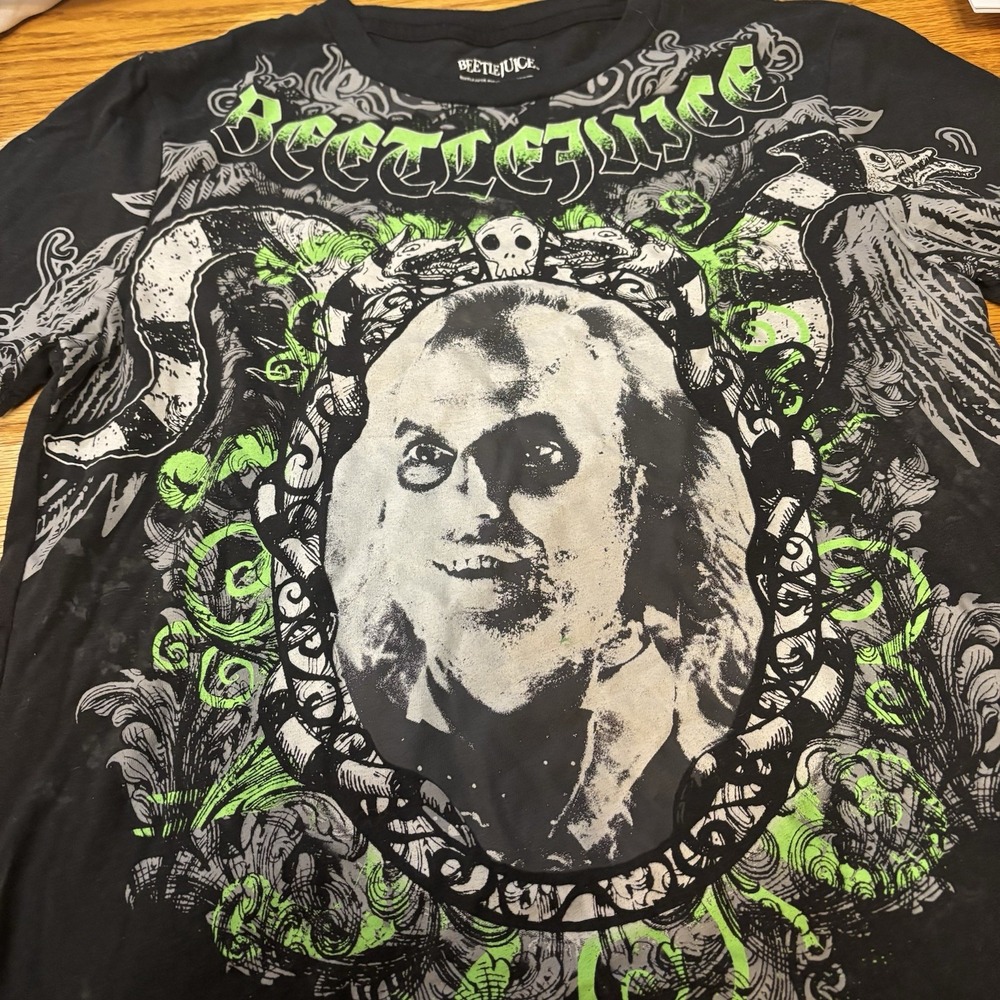 Beetlejuice Men's Or Women's Small Halloween Graphic T Shirt‎ Black Green